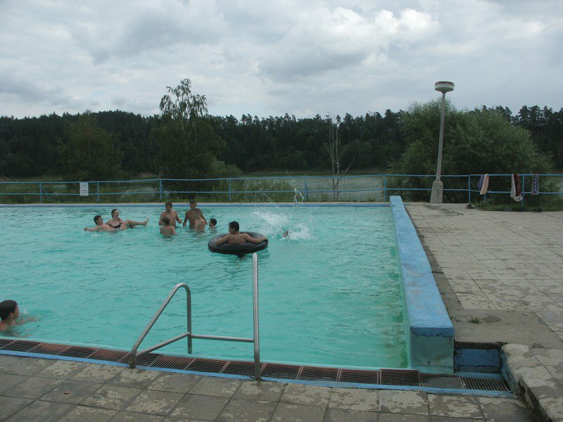 mb040727096.jpg